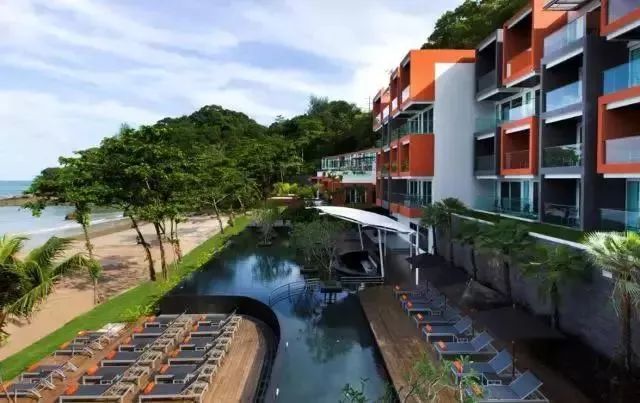 卡马拉海湾铂金海岸,卡马拉海湾旅游度假村