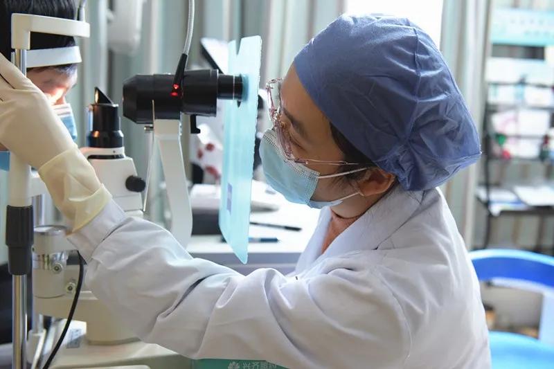 龙岩二院眼科预约电话,龙岩二院眼科在东院吗