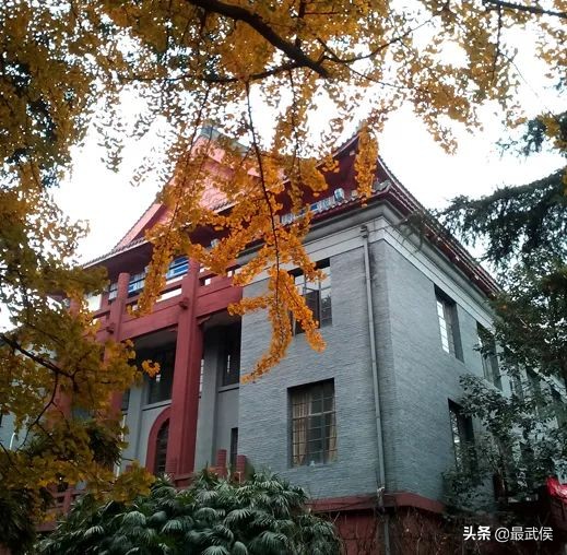 坐上地铁游成都,成都游记地铁