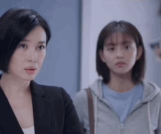 63岁苗侨伟依旧帅气，新剧收视率直达2.2亿！演技“吊打”男主