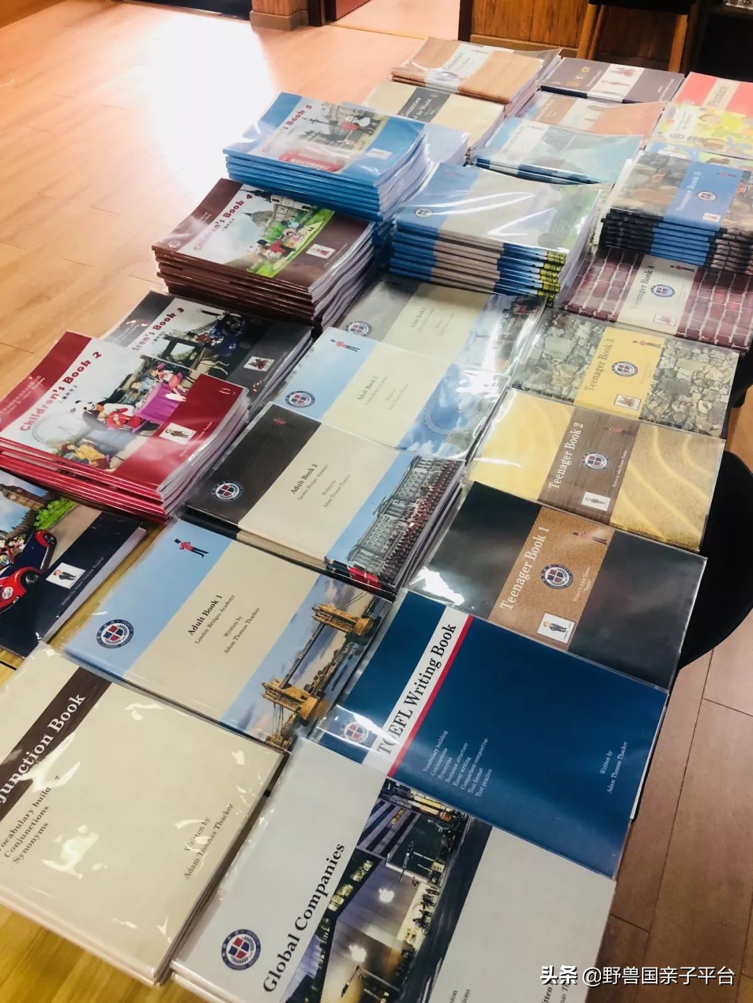 把最纯正意大利足球带来东莞，这个爸爸说足球应该这样学