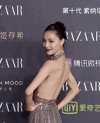 钟楚曦给网红化妆,钟楚曦百变波点