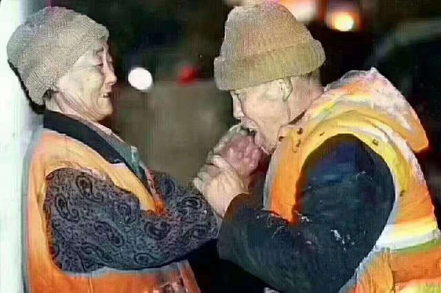 呵护手心里的幸福,呵护手心的小宝贝