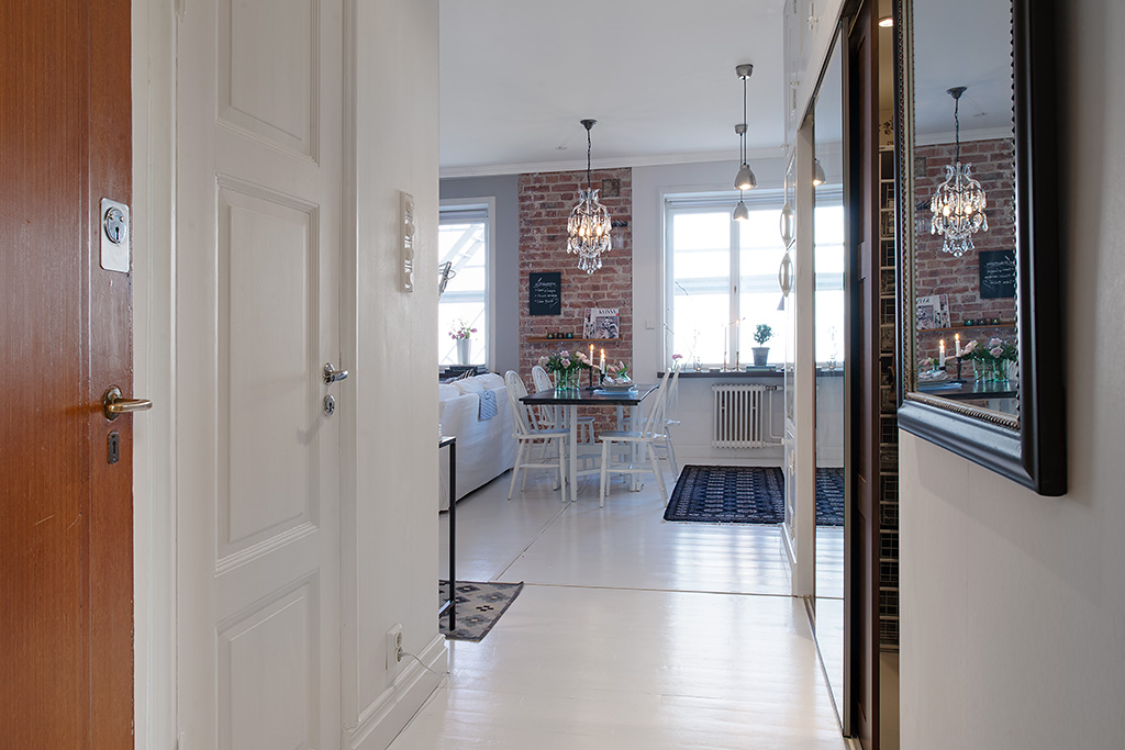 卧室改造耗时一周的小卧室,超级有安全感的卧室改造