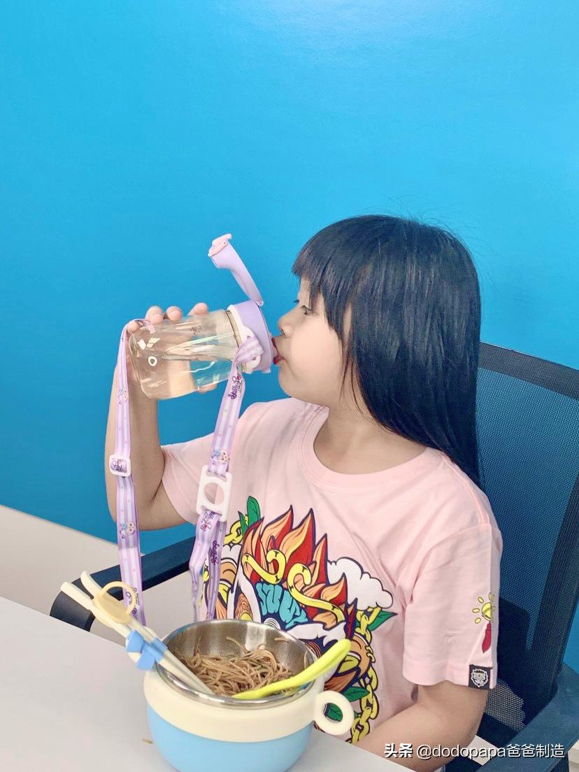 孩子不爱喝水怎么办?不容轻视!解决不喝水还得这么做