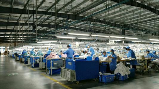 白小t最新款t恤,白小t服装性价比