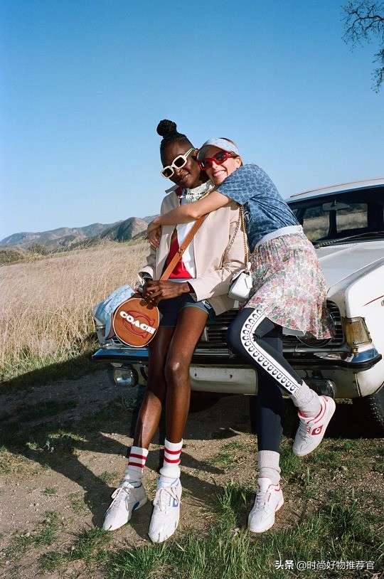 coach新包5900元,coach新包粘手