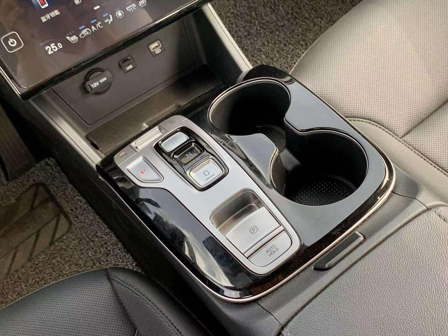 第五代途胜l与狮铂拓界对比,第五代途胜l售价17-21万