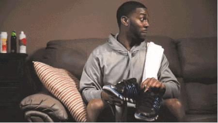 下雨天鞋子脏了怎么清洗小妙招,鞋子又脏又霉怎么洗