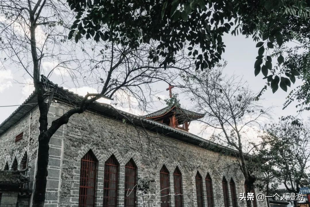 西风东渐下的大理：教堂、人民路和床单厂