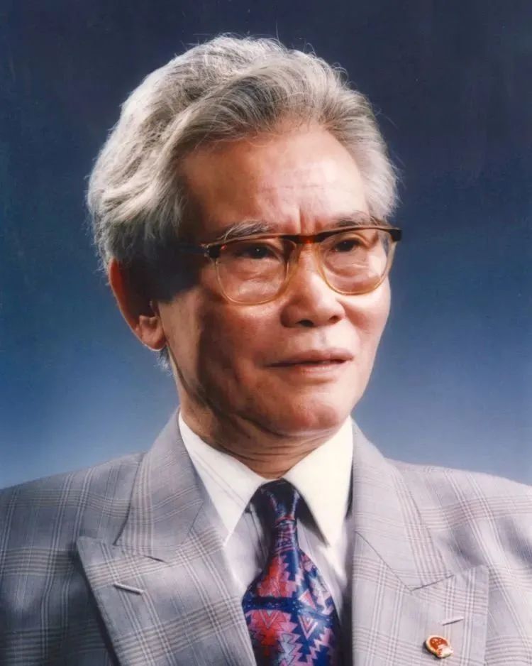 周总理亲自找回的烈士遗孤:8岁入狱10岁行乞,30年后成国家栋梁