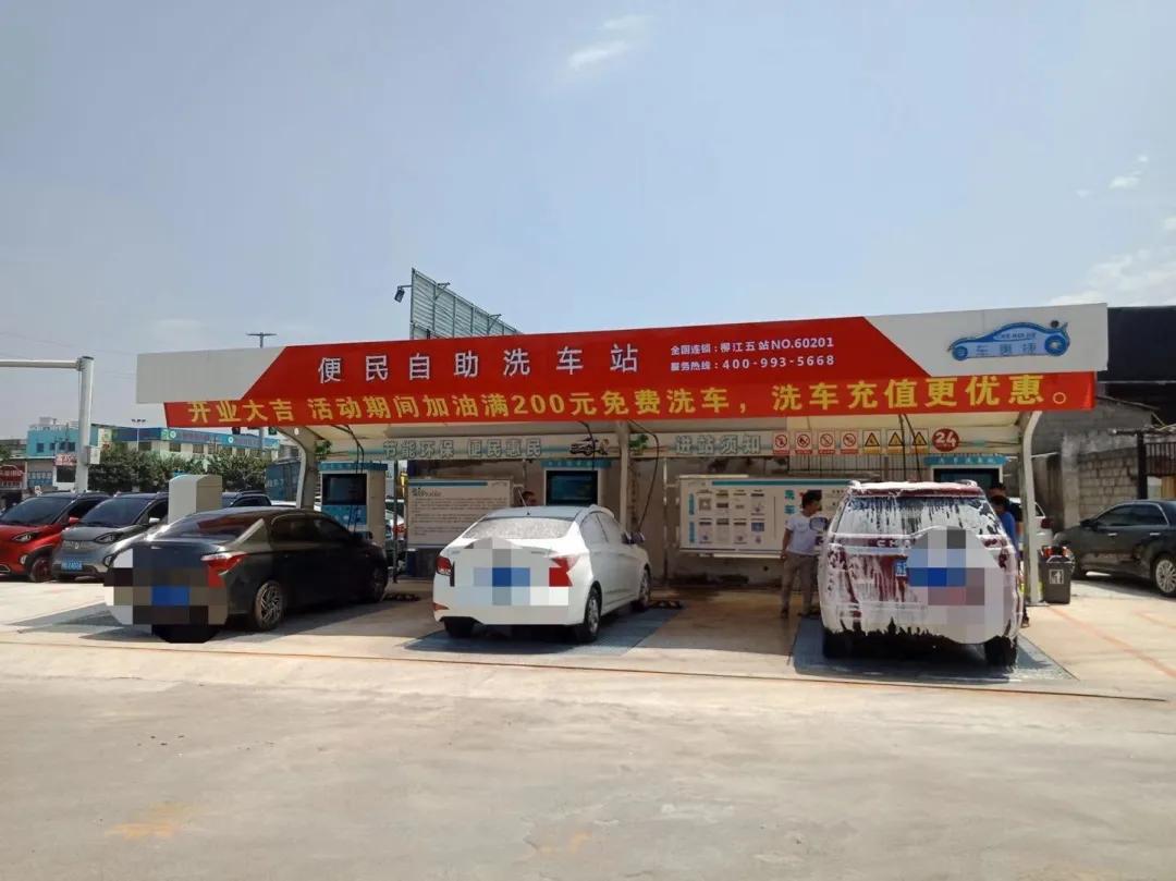 35岁，月入7000，西装革履，却活得像条狗