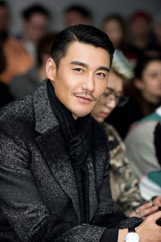 中国男模胡兵近照,中国第一男模胡兵年轻时的照片