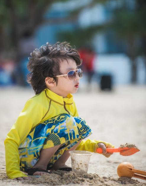 孩子犟脾气不服软的原因,孩子脾气太犟不认错属于什么性格