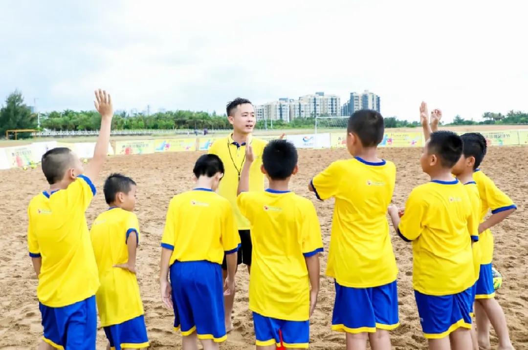 中国青少年足球训练营申城,活力训练营视频