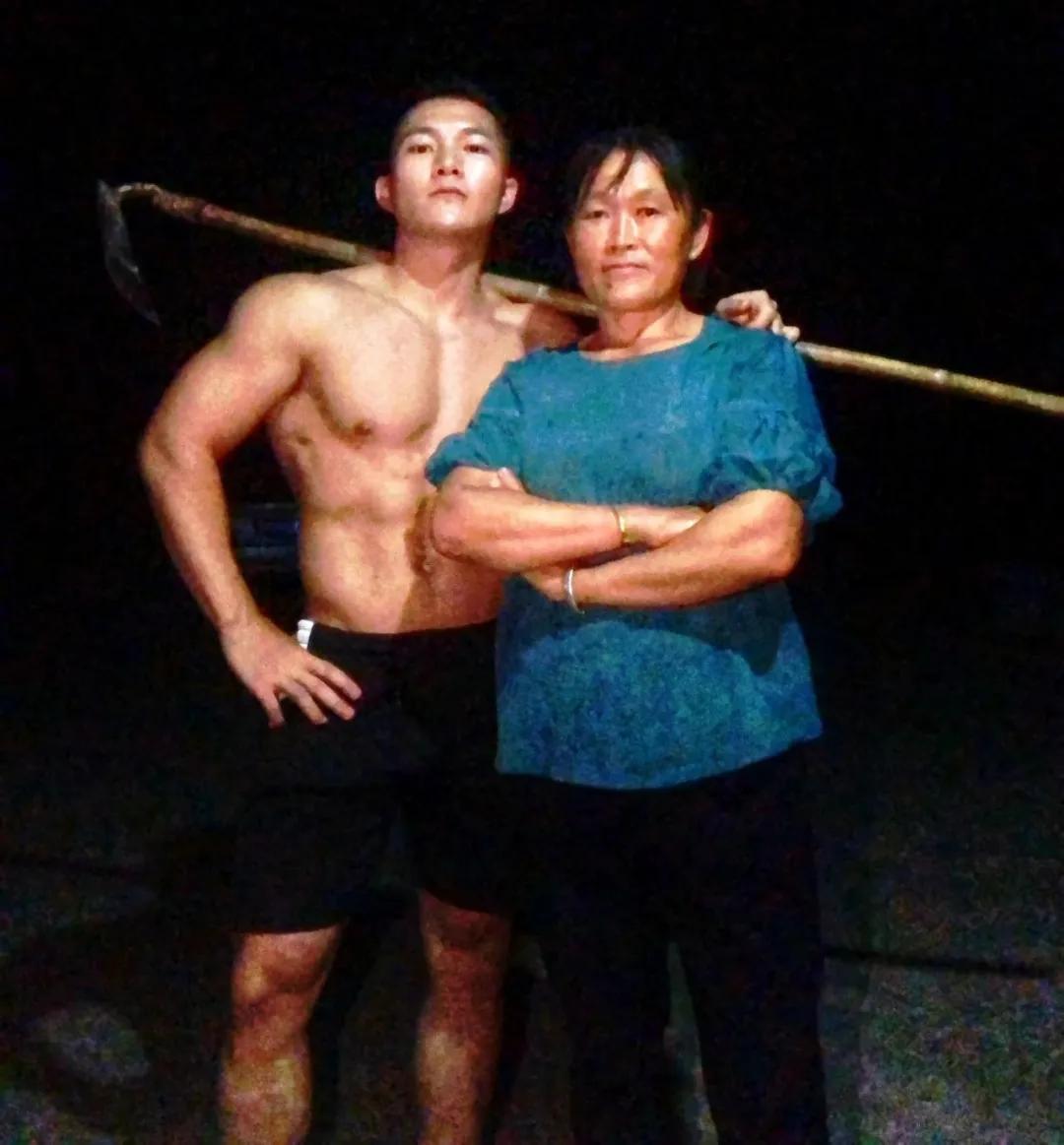 20岁的年纪40岁的身体，“夜店小王子”用健身葆青春