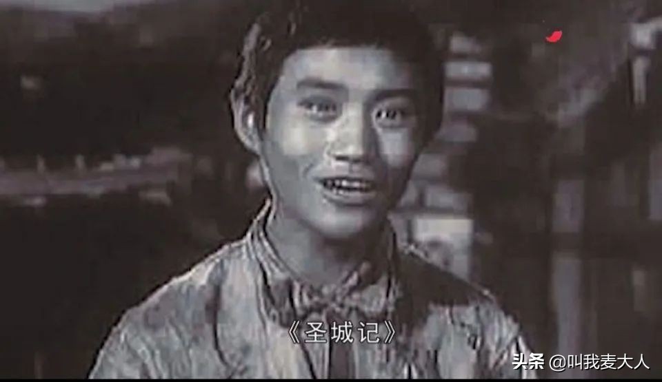 让陈道明屈膝弯腰,让张国立冯小刚起立的老兵