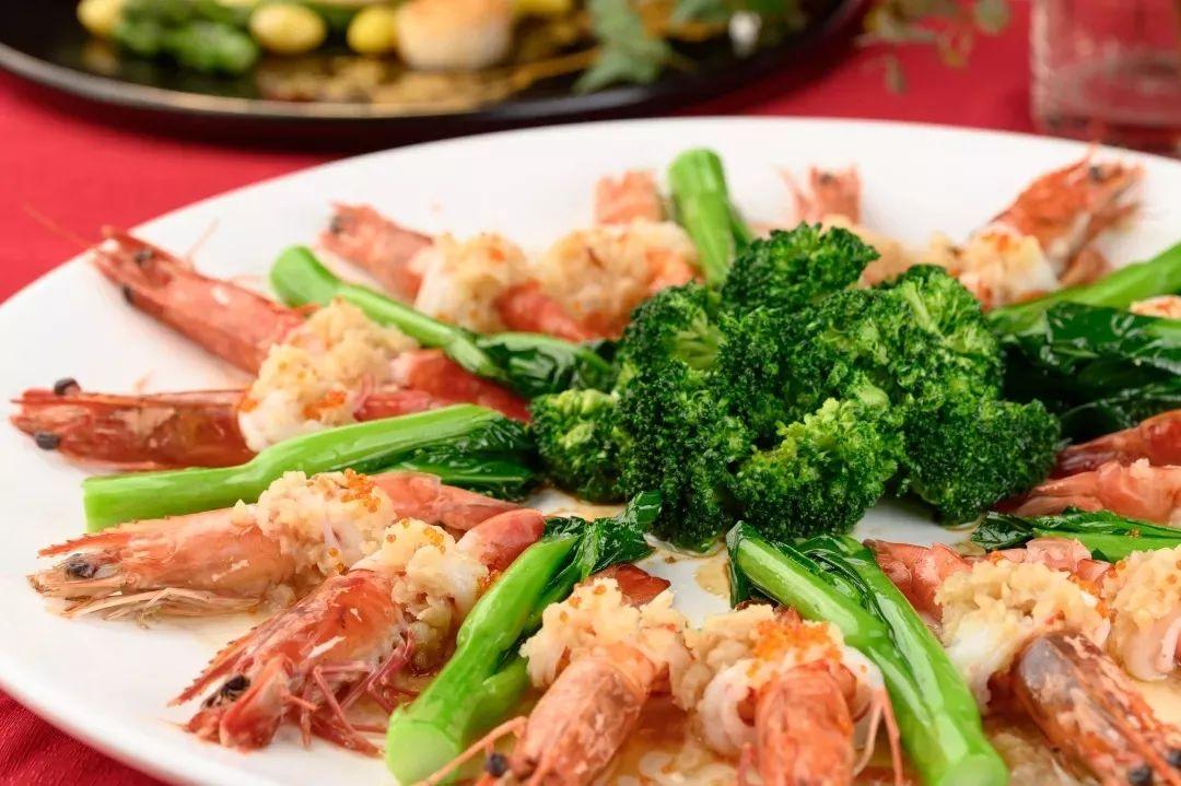 4000m²「平价海鲜」，还藏了个老广早茶，鸡煲、羊肉、虾蟹