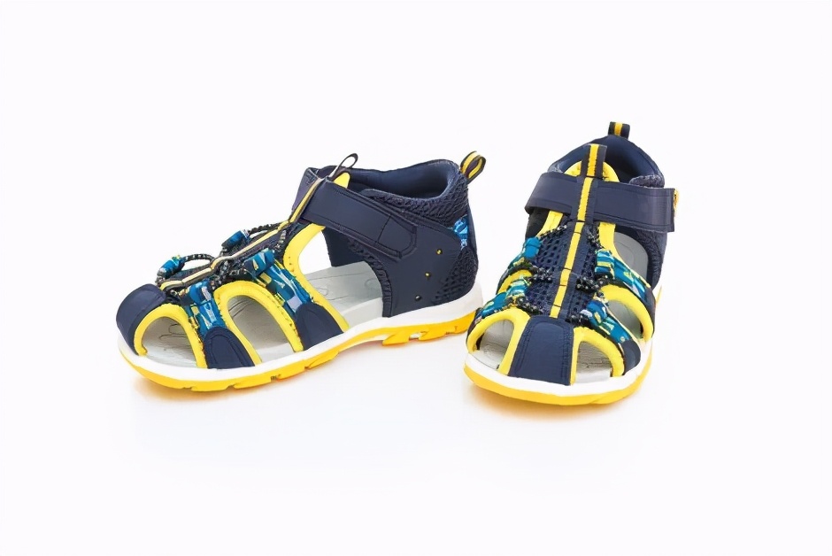 小众潮鞋推荐小学生,2021网红小白鞋潮流百搭舒适透气