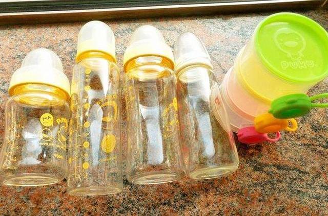 奶瓶清洗剂洗奶瓶时能用温水吗,给孩子洗奶瓶的清洁剂