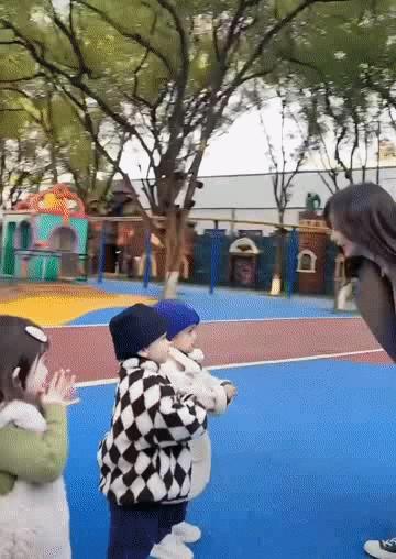 山东生了三胞胎,未婚妈妈生下混血三胞胎合法吗