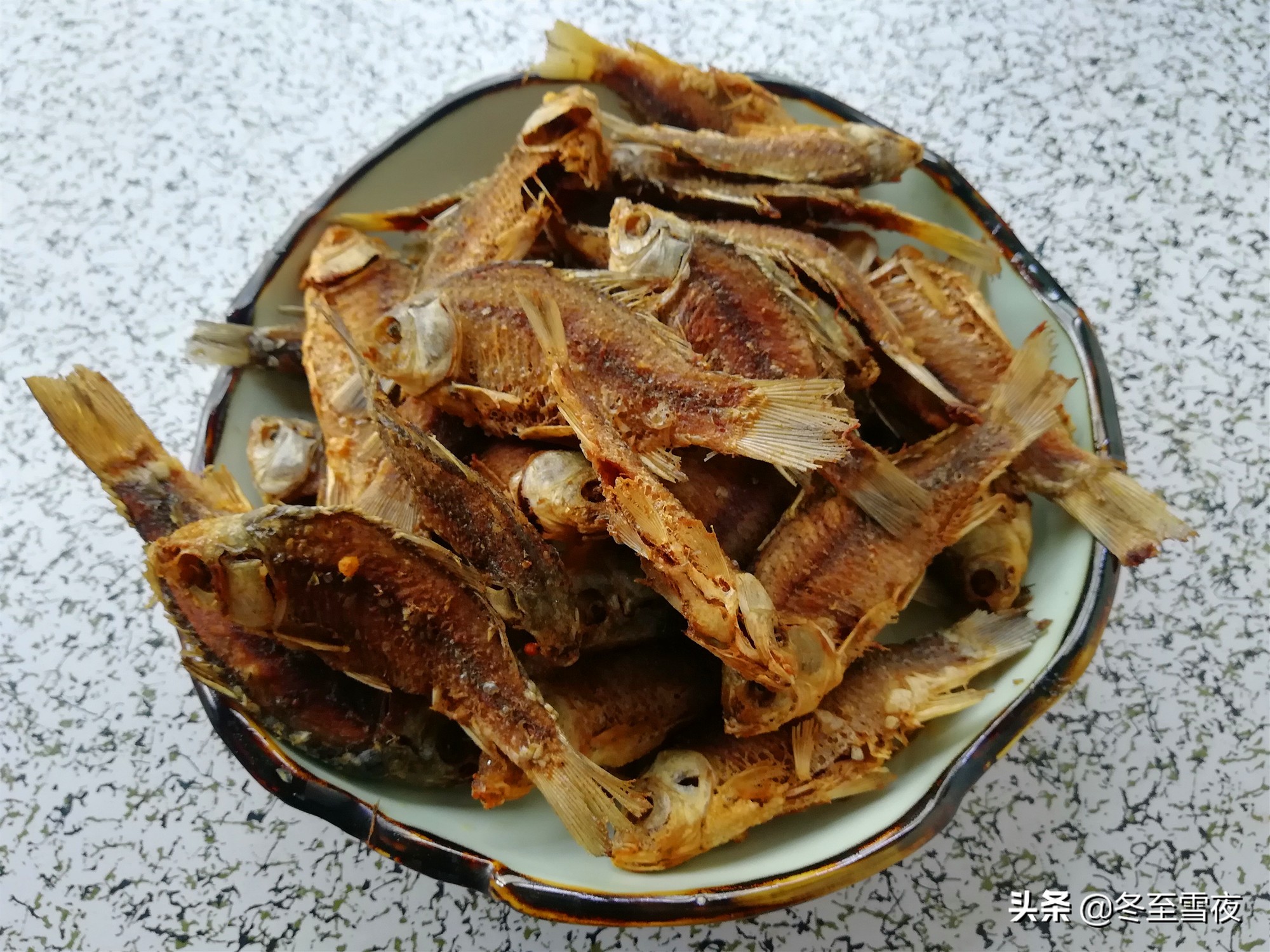 吃自制的酥鱼好不好,吃五香带鱼