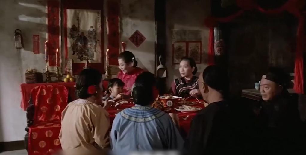 贫贱女子贪图富贵嫁入豪门，却与小叔暧昧逼死残疾丈夫：《怨女》