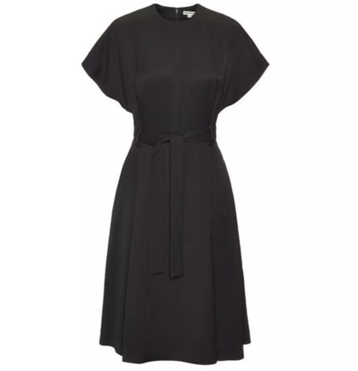 sandro连衣裙桑蚕丝,sandro18款小黑裙