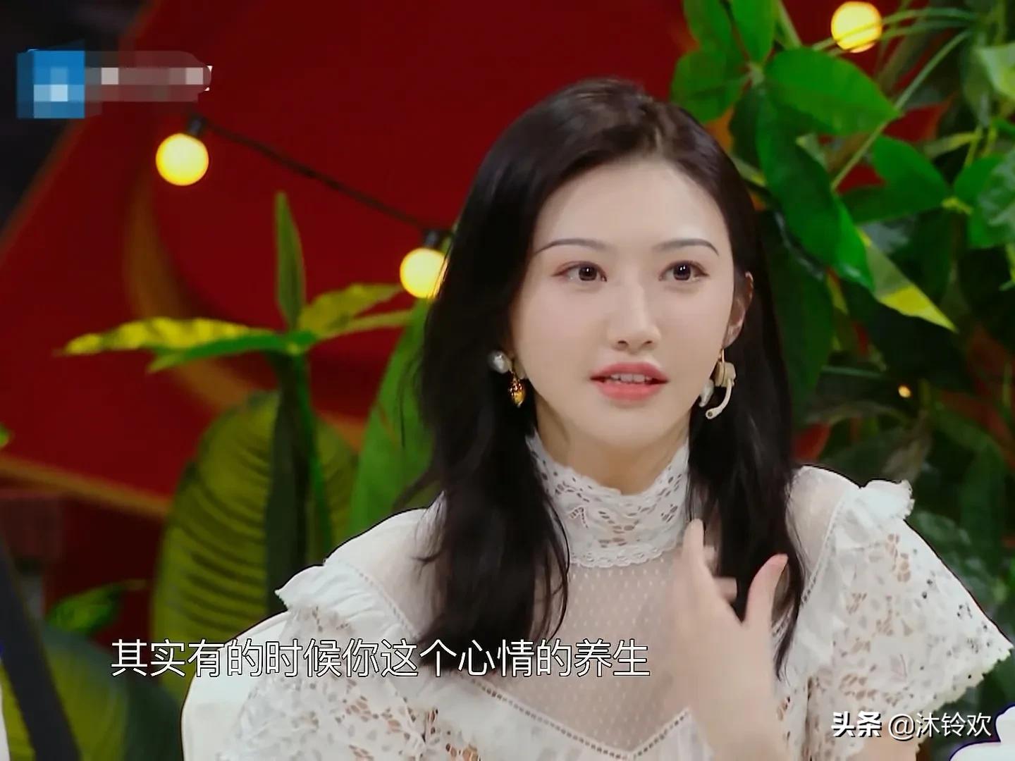 心情低落提不起精神是怎么调整,情绪很低落总是提不起兴趣怎么办