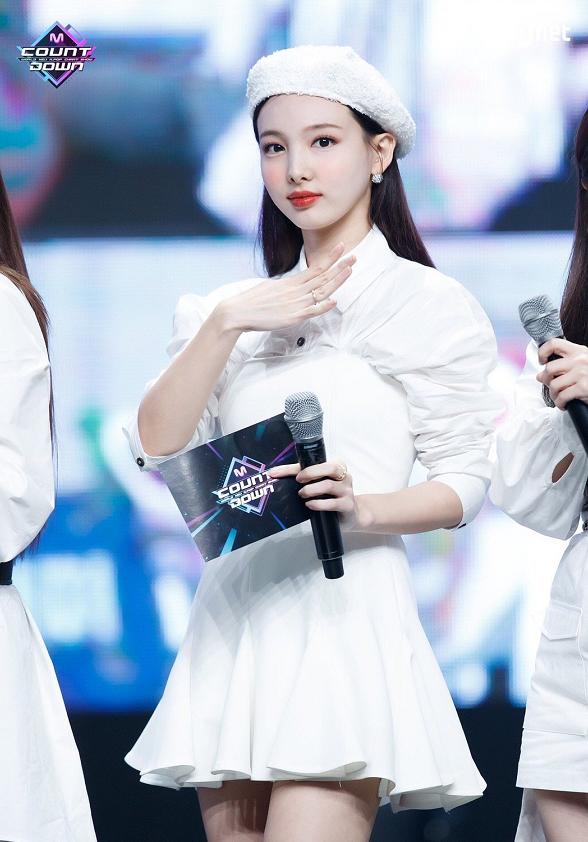 blackpink和twice在日本人气对比,blackpinkredvelvettwice同台