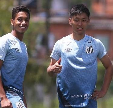 桑托斯引援,中国球员留洋桑托斯