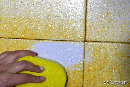 家庭清洁地板小妙招大全,清理地板砖上的水泥污垢