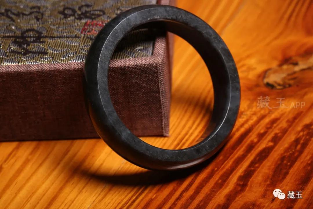 玉镯碎了怎么补救最好,玉镯碎了有何补救办法