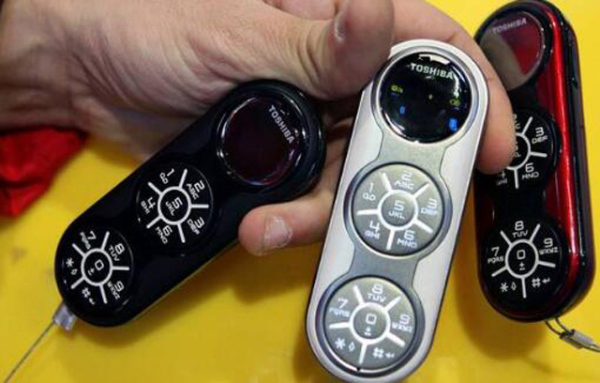 最贵的手机排行榜前十名,你们看过最奇葩的几款手机