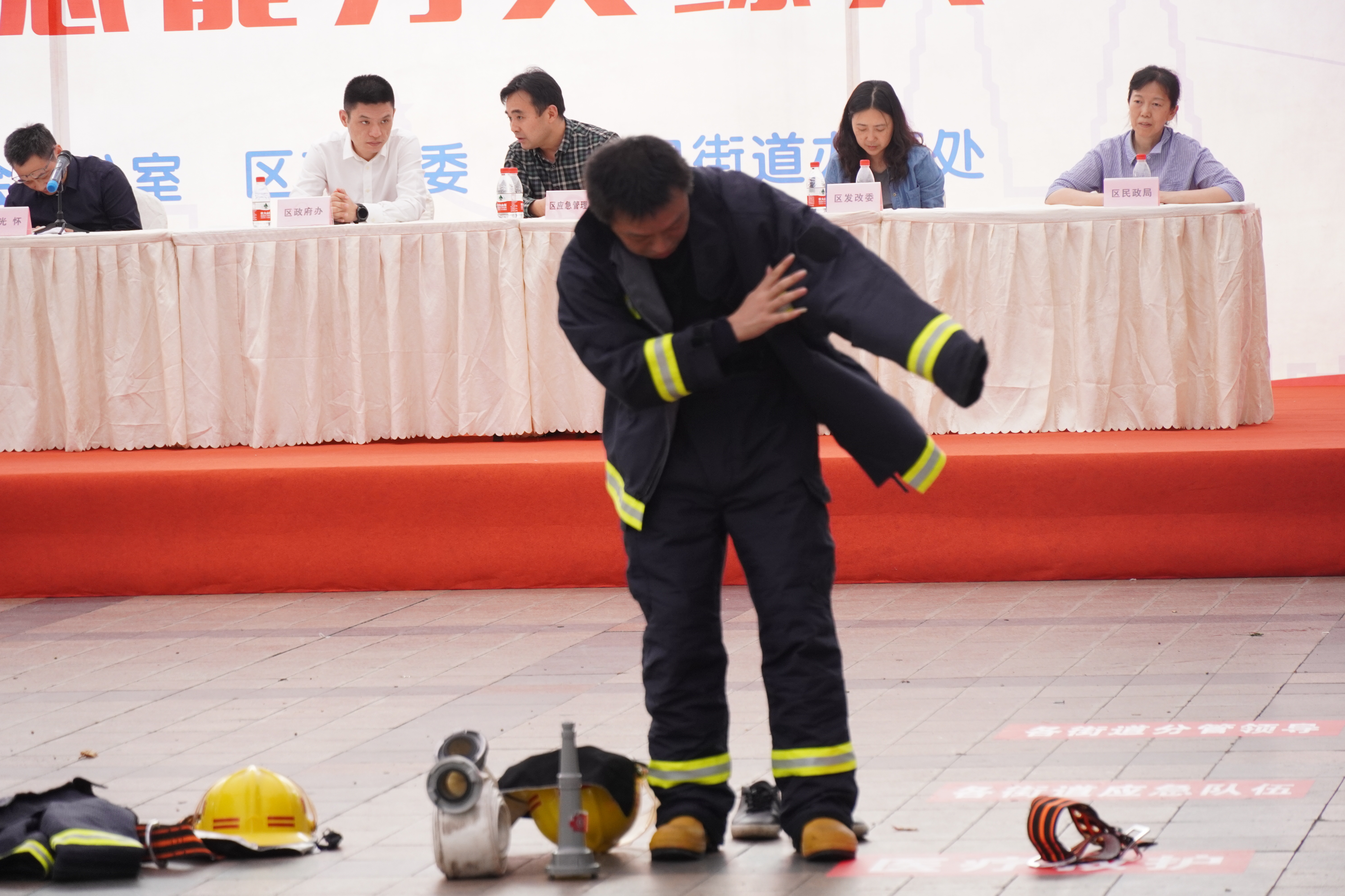 提升基层应急能力筑牢防灾防线,加强队伍纯洁性保持队伍战斗力