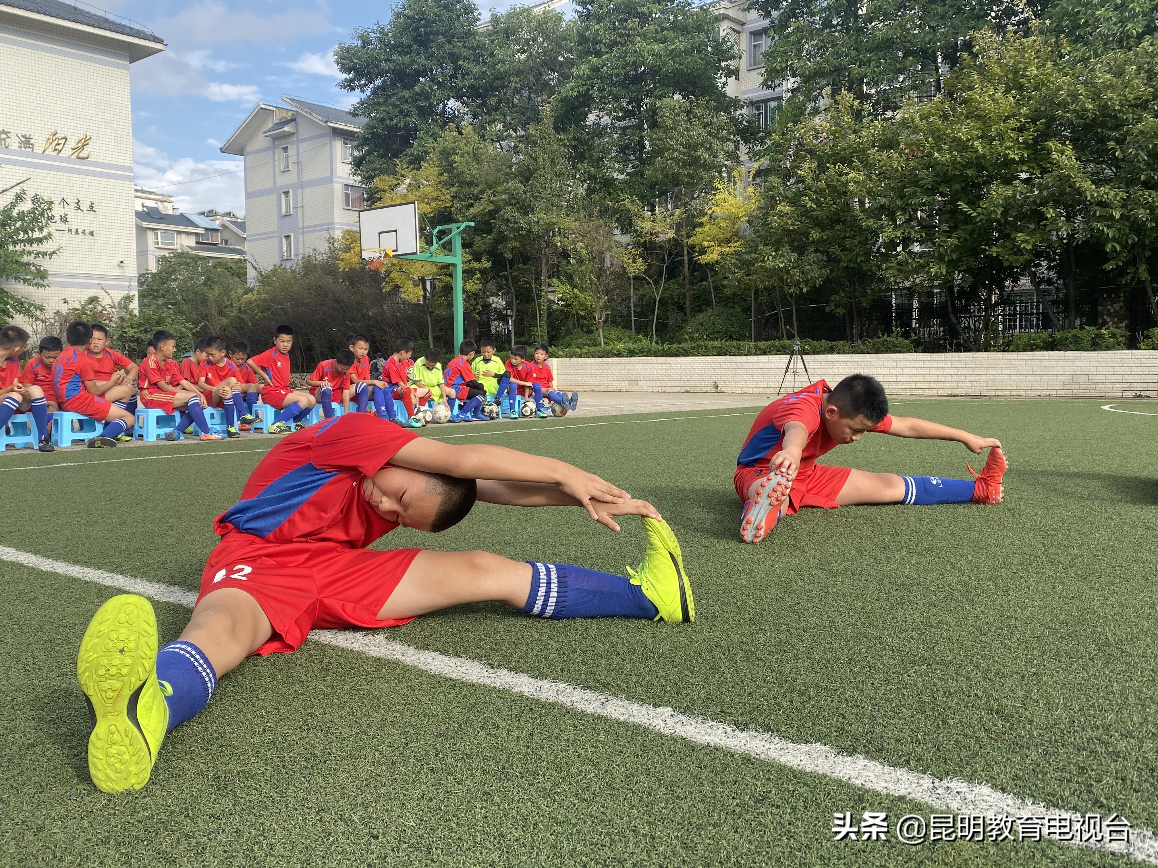 彰显足球特色打造魅力校园,小学校园足球特色学校经验与亮点