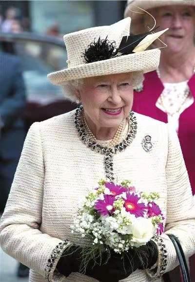 圣诞节女生约会单品,圣诞节适合约会的单品