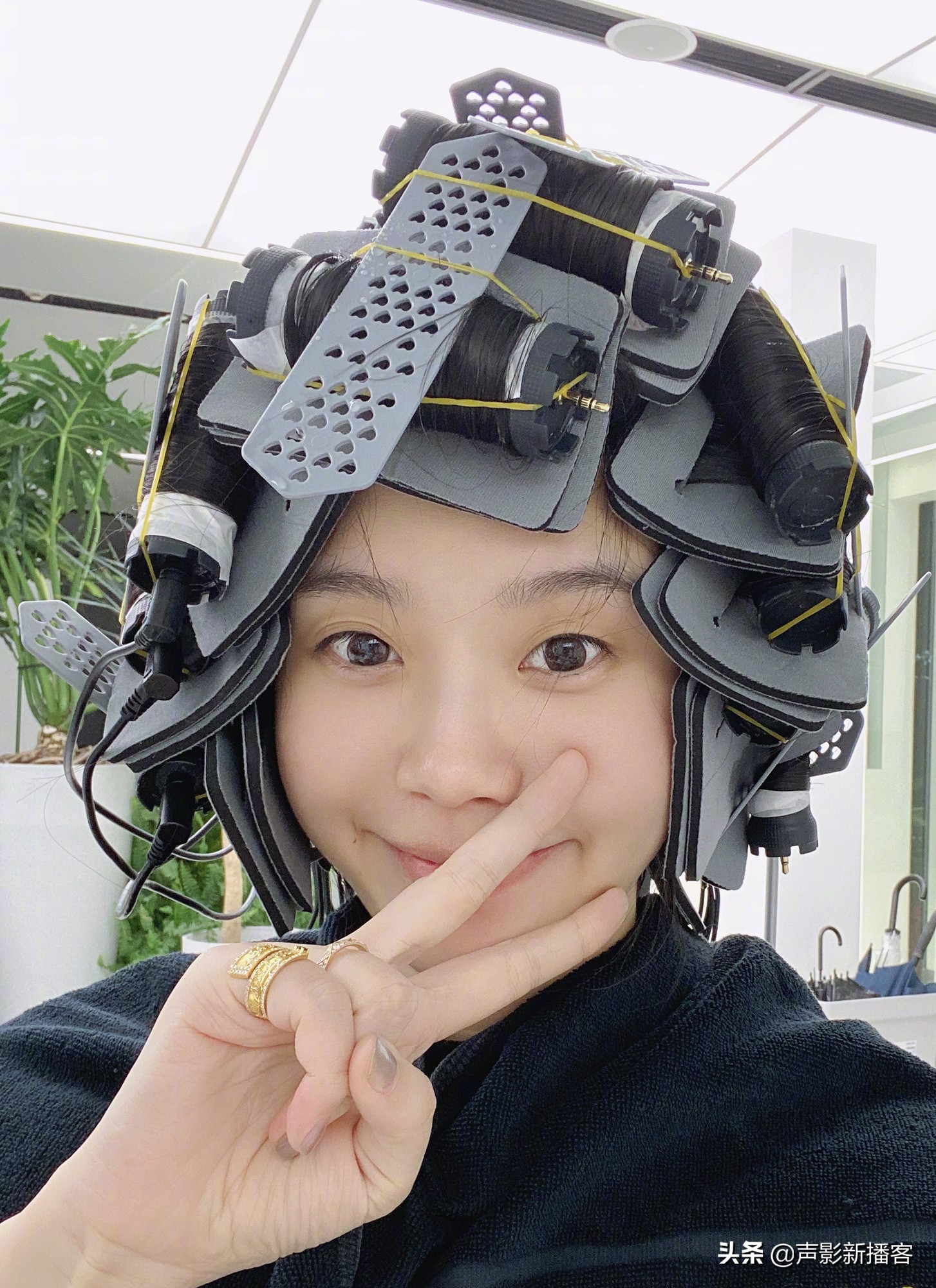 奚梦瑶晒与何猷君年龄,奚梦瑶晒与何猷君合照