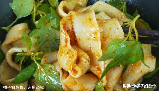 大厨教你一招做面条,半斤面粉面条怎么做有劲道