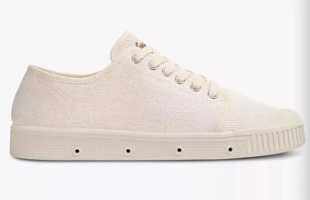 年度最火vans小黑鞋这样穿真酷,穿腻了匡威经典款