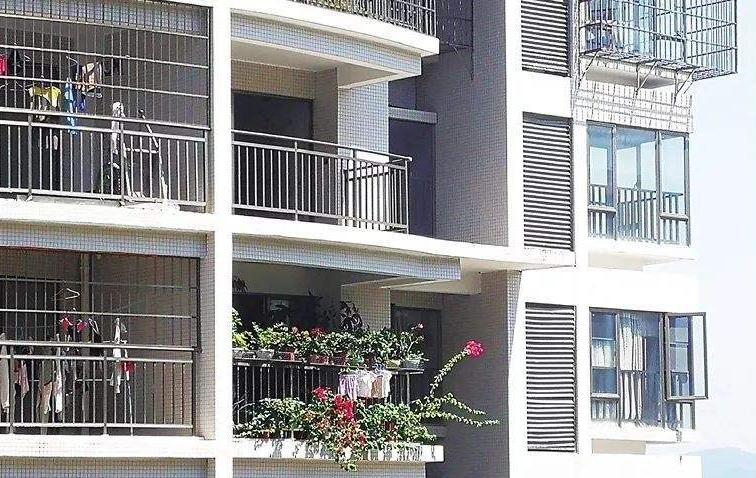 安全小技巧台风暴雨来袭应对措施,台风雷电大暴雨