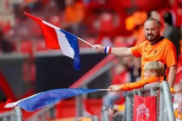 欧洲杯帽子戏法,欧洲杯预选赛梅开二度