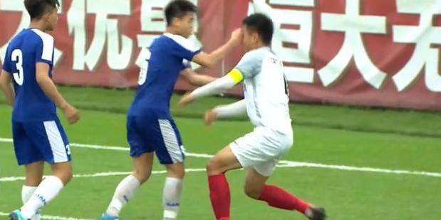 中国男篮u17国青对战英国,u17男篮掀翻男篮成年队