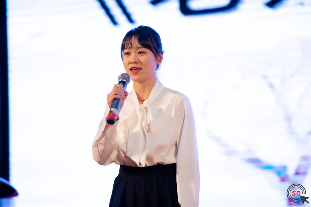 昆明行知中学教师节表彰大会,白塔中学隆重举行开学表彰大会