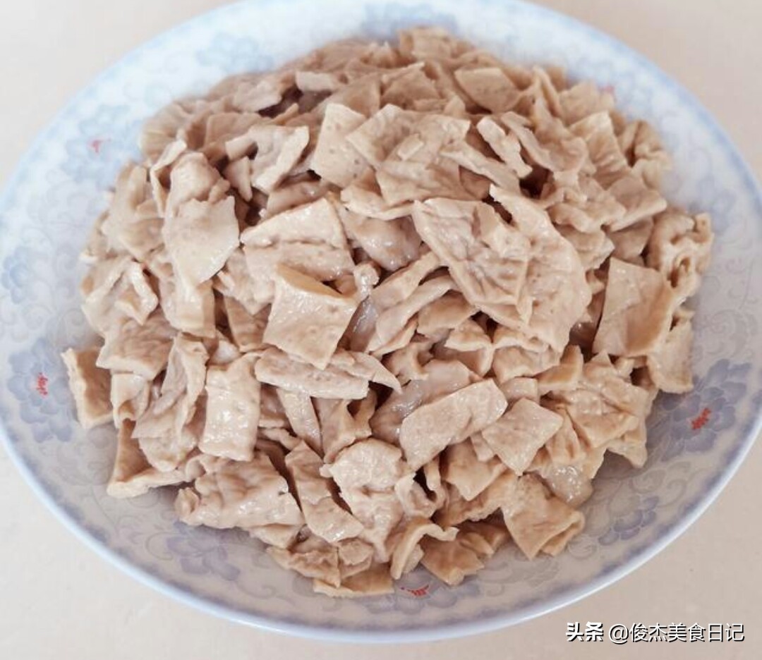 大厨制作正宗胡辣汤的大料配方,河南正宗胡辣汤冲泡