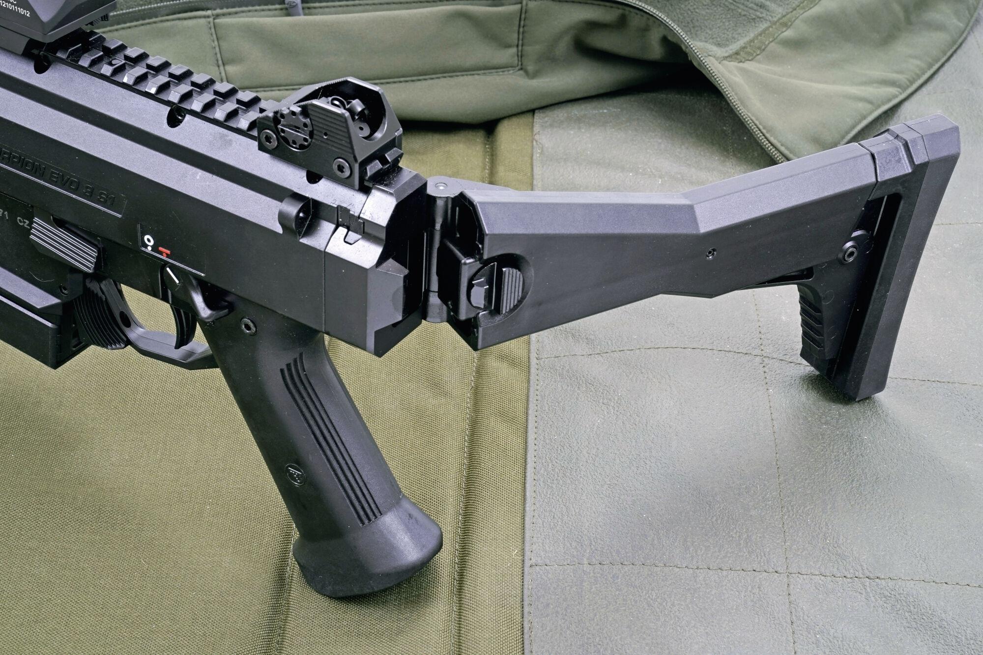 evo冲锋枪有多强,evo蝎式冲锋枪射程