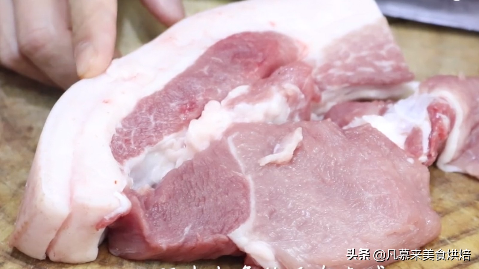 怎样让肉馅更粘稠,怎么让调好的肉馅不发柴