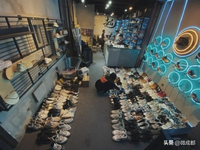 为天价鞋“洗澡”!成都95后妹子创办“球鞋澡堂”,一年洗护超5万双鞋