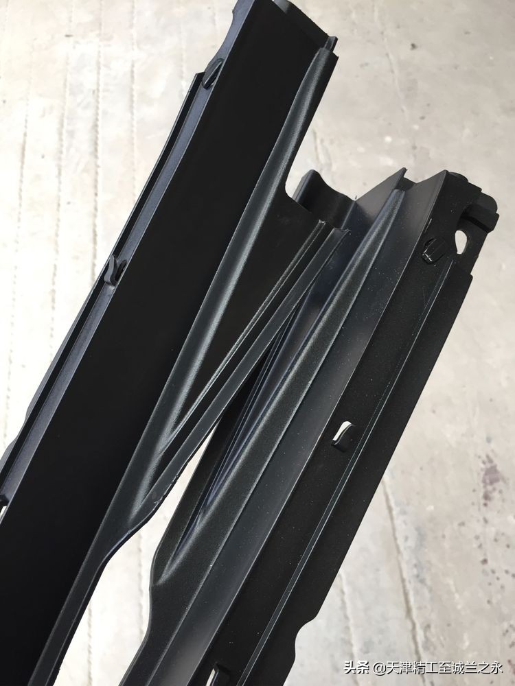 化州7哥翻新12代皇冠多少钱,11年丰田皇冠内饰翻新