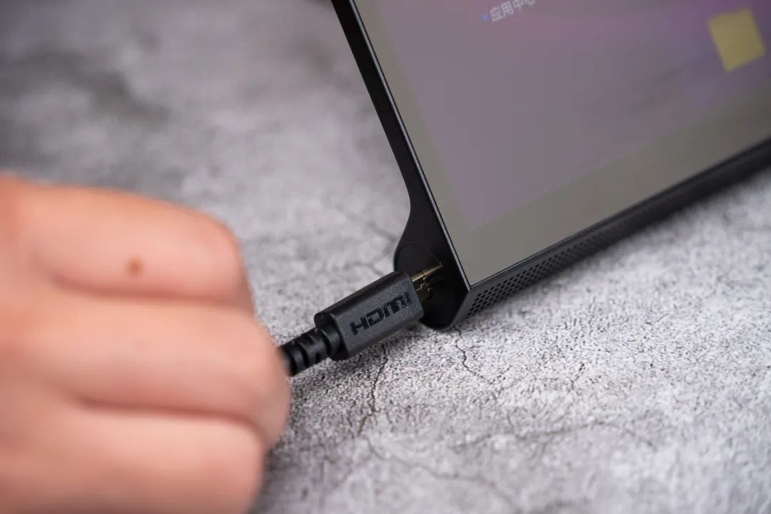 YOGAPadPro体验：影音娱乐学习办公样样精通的多面手